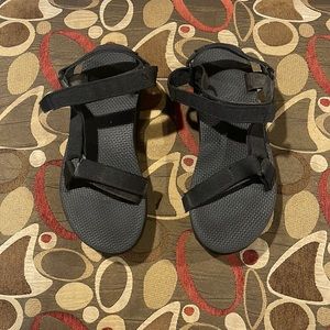 Black Teva flatform sandals. Size 9.